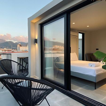 Апартаменты Hyperion Penthouse Патра Экстерьер фото