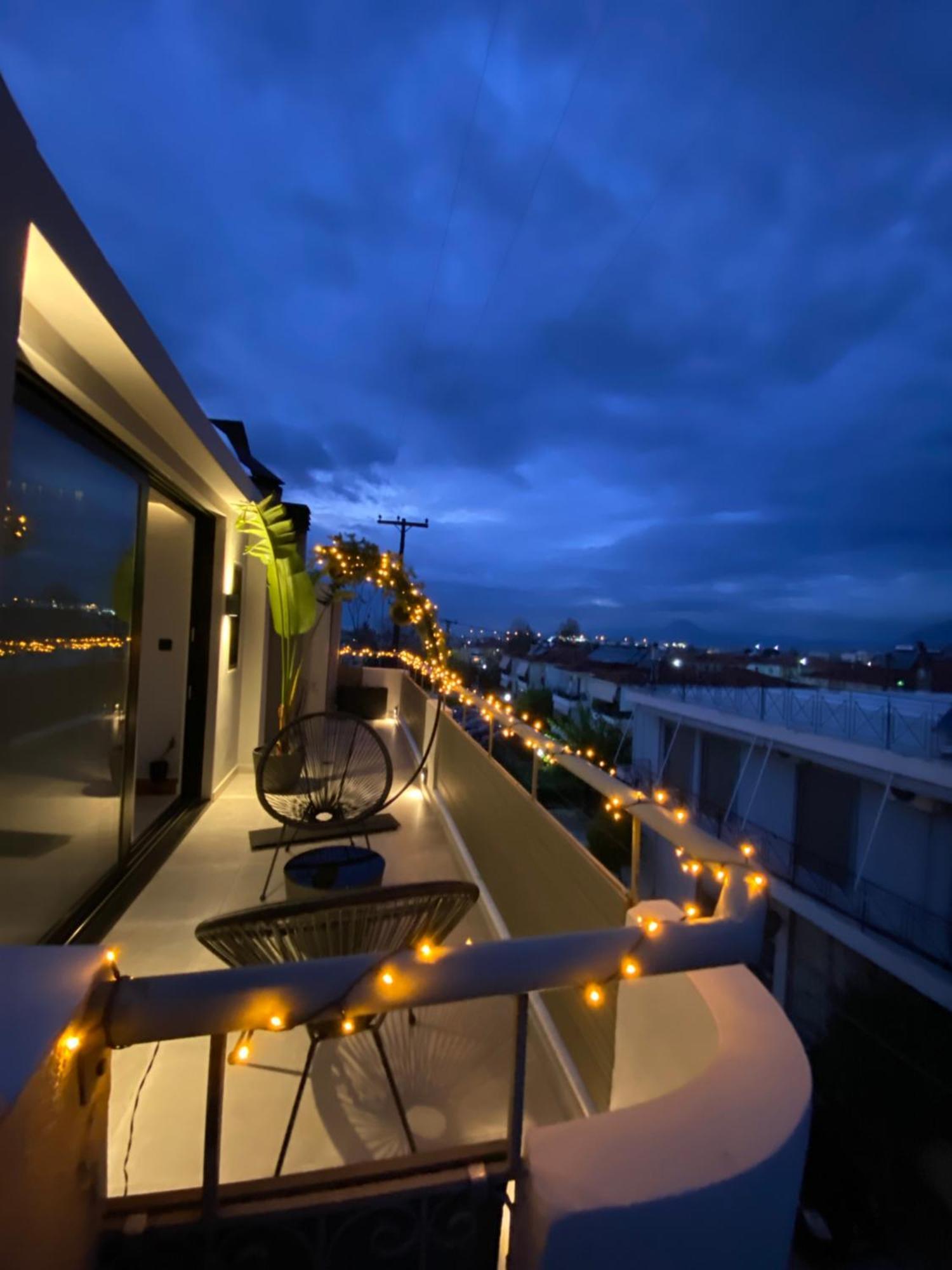 Апартаменты Hyperion Penthouse Патра Экстерьер фото